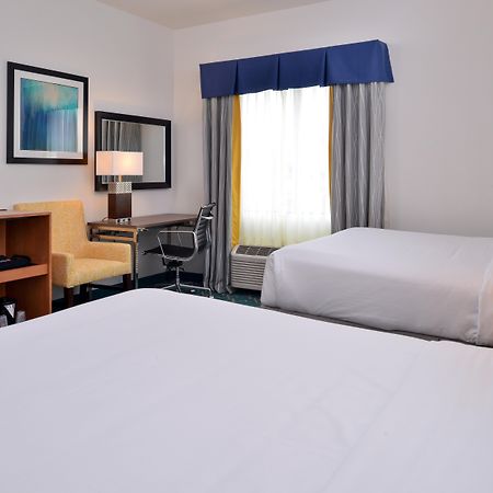 Holiday Inn Express And Suites West Ocean City By Ihg Eksteriør billede